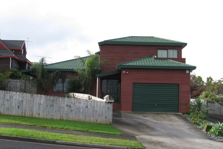 Photo of property in 4 Jay Court, Botany Downs, Auckland, 2010
