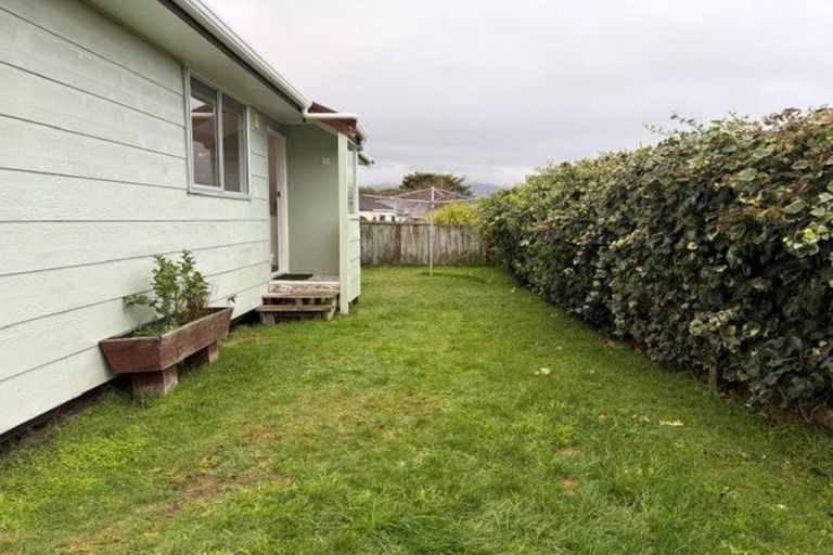 Photo of property in 50 Eatwell Avenue, Paraparaumu Beach, Paraparaumu, 5032