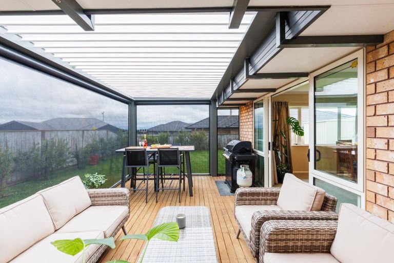 Photo of property in 163 Pacific Drive, Fitzherbert, Palmerston North, 4410