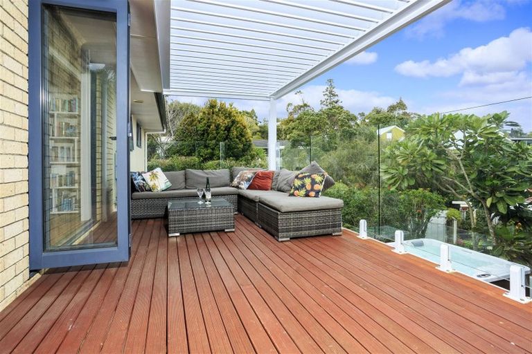 Photo of property in 21a Cliff Road, Torbay, Auckland, 0630