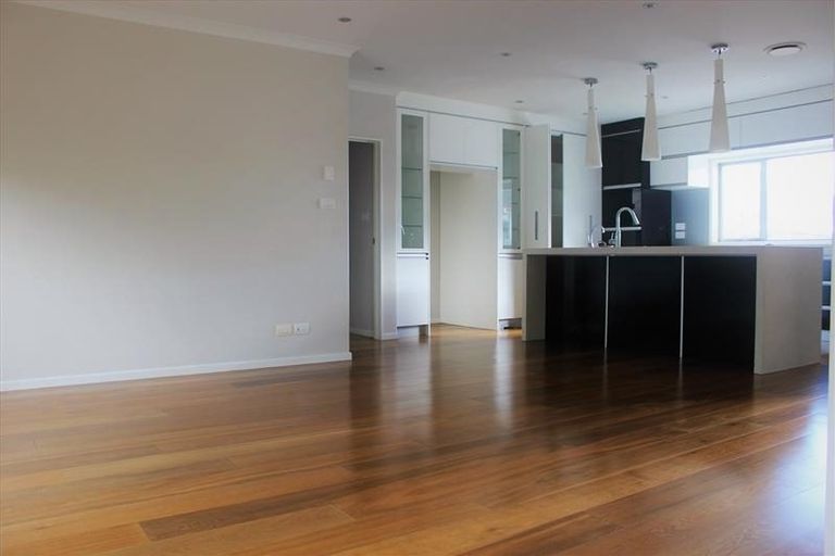 Photo of property in 831a Chapel Road, Shamrock Park, Auckland, 2016