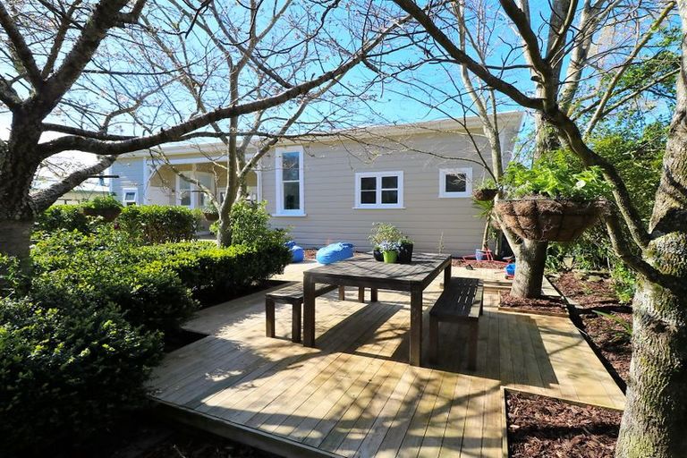 Photo of property in 16 King Street, Carterton, 5713