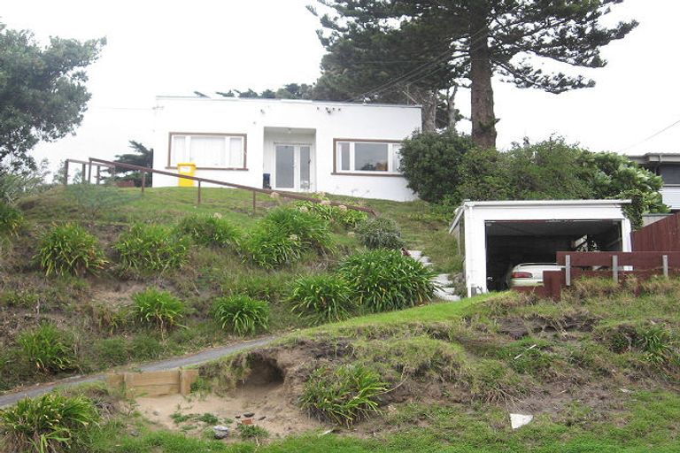 Photo of property in 70 Rosetta Road, Raumati South, Paraparaumu, 5032