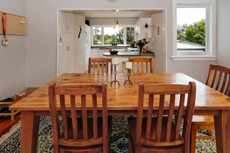 Photo of property in 179 Titirangi Road, New Lynn, Auckland, 0600