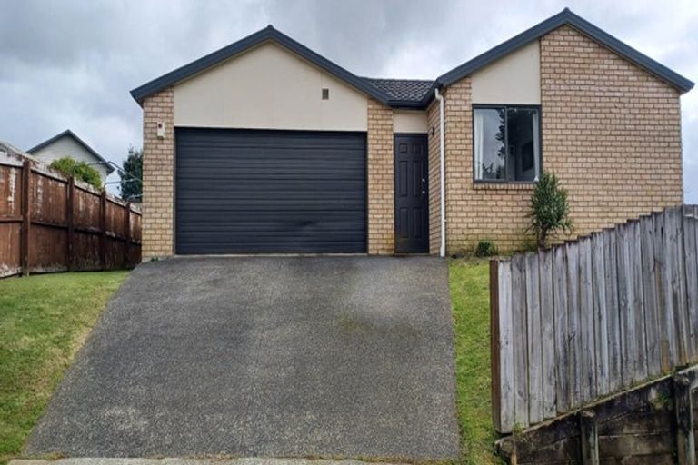 Photo of property in 64 Woodbank Drive, Glen Eden, Auckland, 0602