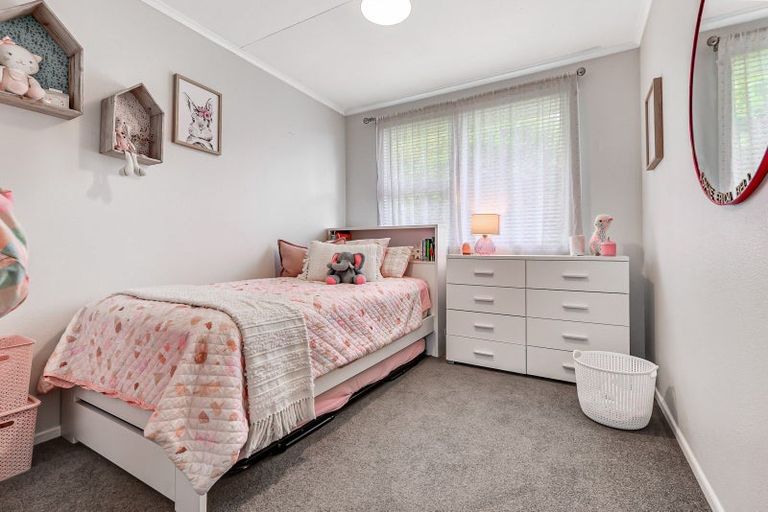 Photo of property in 25 Joanna Place, Deanwell, Hamilton, 3206