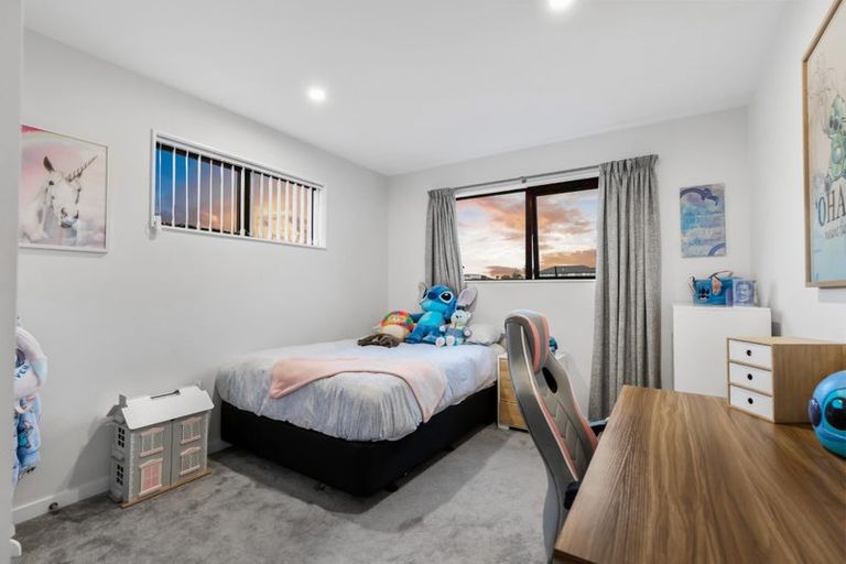 Photo of property in 45 Baumea Rise, Massey, Auckland, 0614