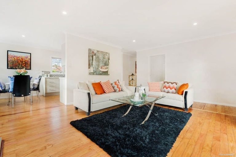 Photo of property in 14 Ocean View Road, Northcote, Auckland, 0627