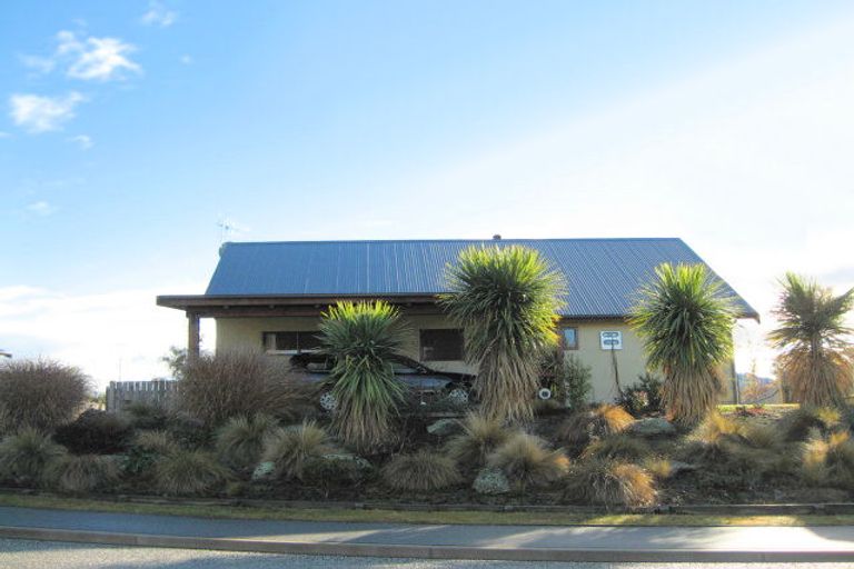 Photo of property in 25 Rob Roy Lane, Wanaka, 9305
