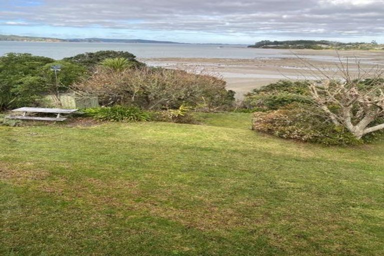 Photo of property in 14 Moana Road, Tinopai, 0593