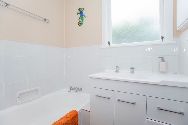 Photo of property in 8 Porter Street, Outer Kaiti, Gisborne, 4010