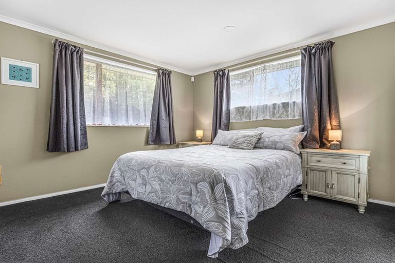 Photo of property in 10 Marblewood Grove, Pukekohe, 2120