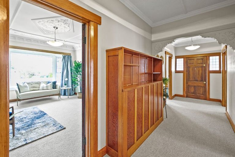 Photo of property in 2 Rawhiti Street, Vogeltown, New Plymouth, 4310