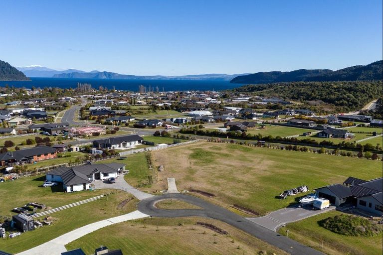 Photo of property in 6 Ribbonwood Lane, Kinloch, 3377