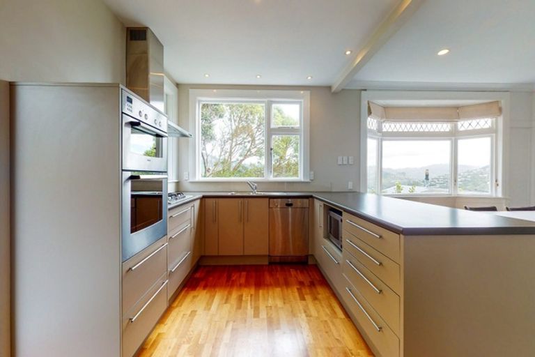 Photo of property in 6 Espin Crescent, Karori, Wellington, 6012