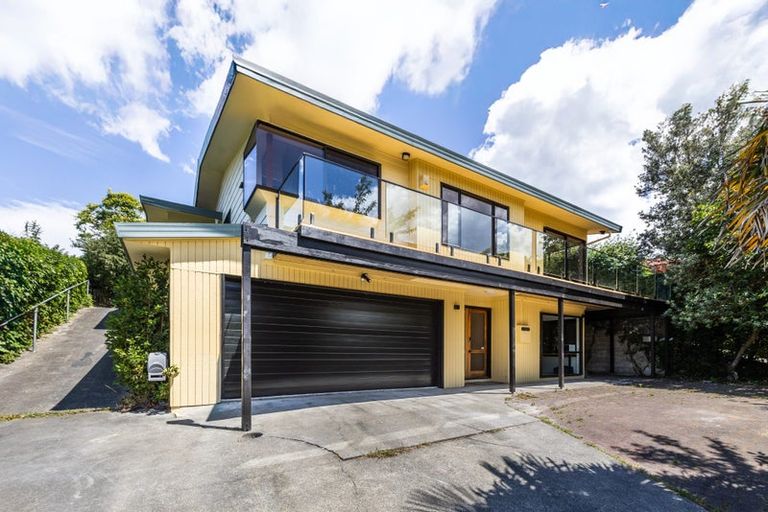 Photo of property in 16 Kokako Place, Taradale, Napier, 4112