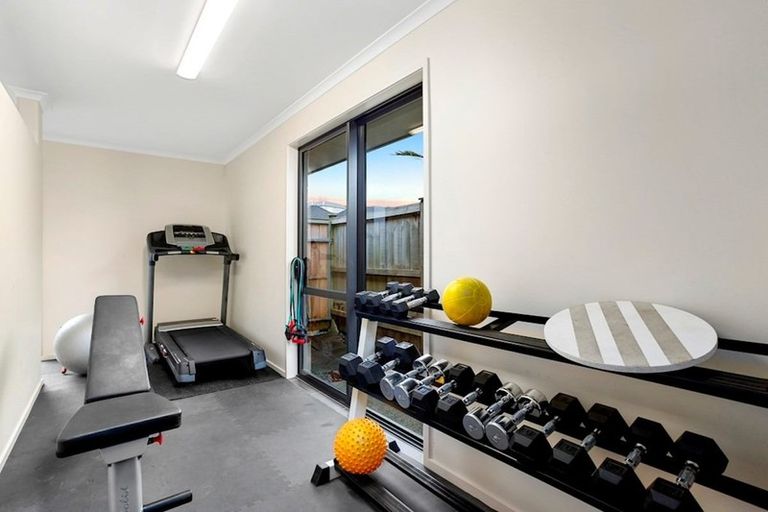 Photo of property in 36 Madison Terrace, Silverdale, 0932