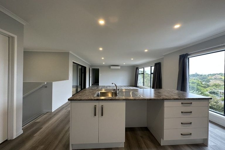 Photo of property in 18 Tieke Place, Horahora, Whangarei, 0110