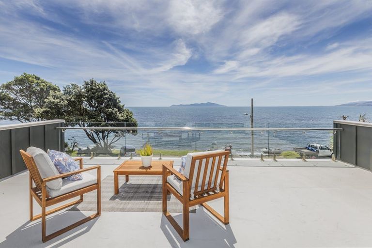 Photo of property in 10 Ocean Parade, Pukerua Bay, 5026