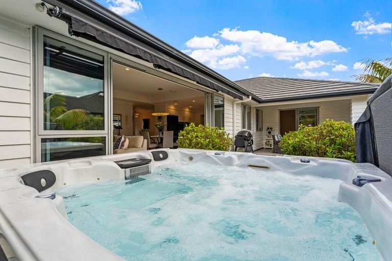 Photo of property in 11 Kelly Greens, Silverdale, 0932