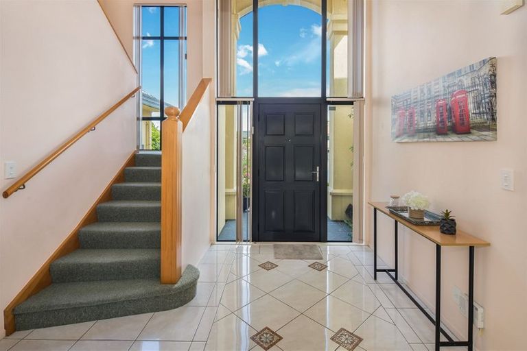 Photo of property in 7 Gresford Place, Churton Park, Wellington, 6037