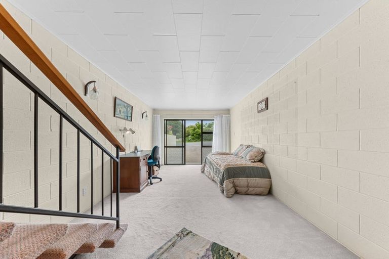 Photo of property in 1 Ngahere Street, Inglewood, 4330