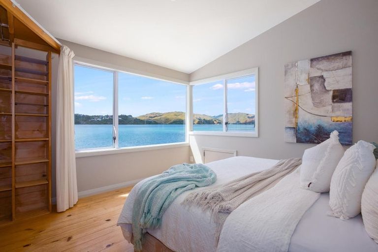 Photo of property in 14a Trevor Terrace, Paremata, Porirua, 5024