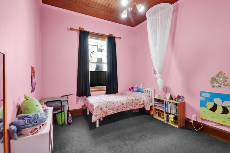 Photo of property in 54 Disraeli Street, Hawera, 4610