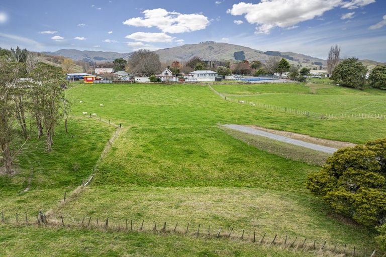 Photo of property in 19 Kenderdine Road, Elsthorpe, Otane, 4277