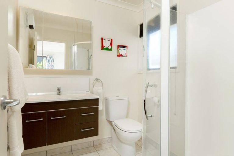 Photo of property in 30 Harbour View Heights, Picton, 7220