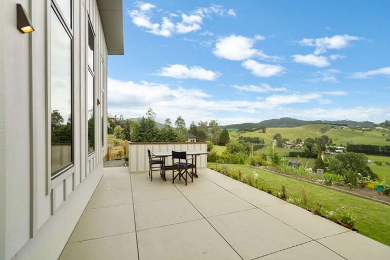 Photo of property in 20 Eagleview Rise, Welcome Bay, Tauranga, 3175
