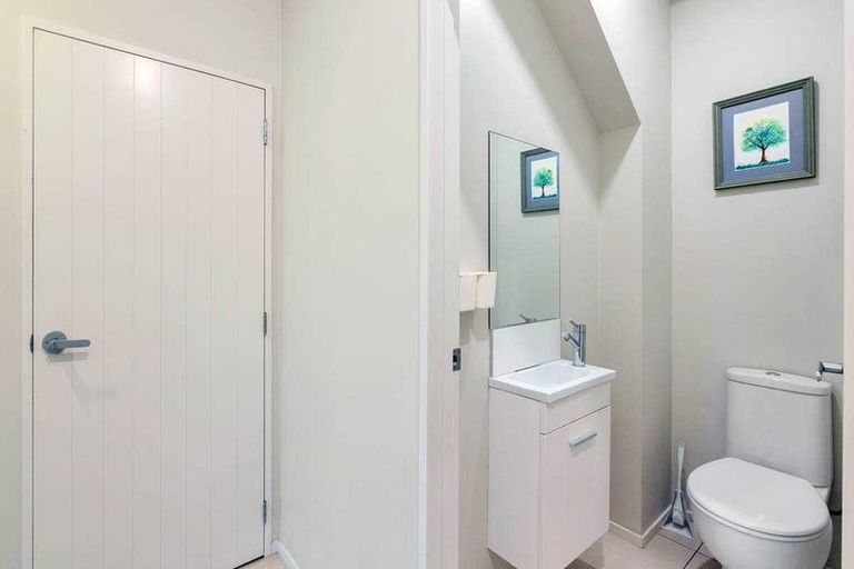 Photo of property in 10/45a Swanson Road, Henderson, Auckland, 0610