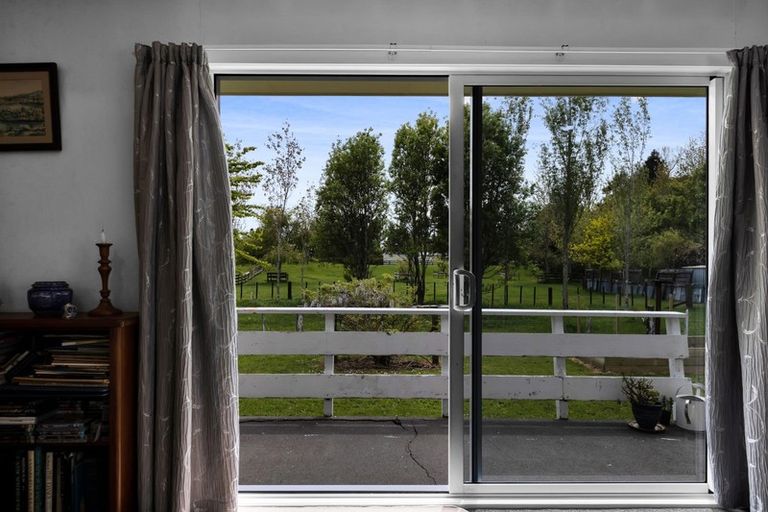 Photo of property in 8 Karaka Street, Inglewood, 4330