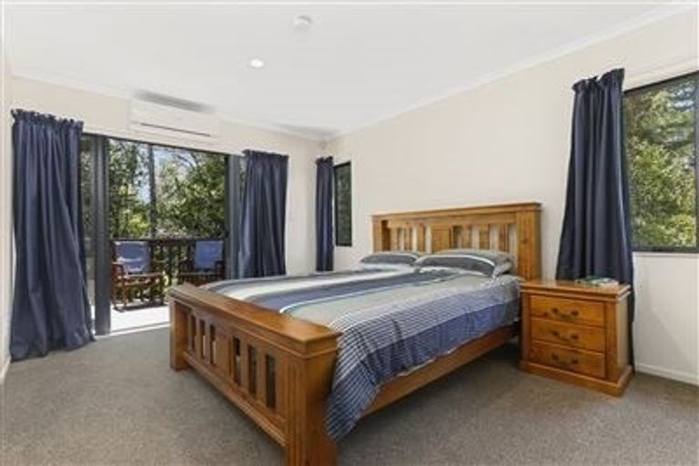 Photo of property in 4f Shaw Road, Oratia, Auckland, 0604