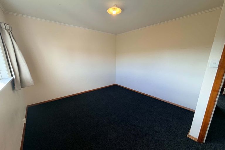 Photo of property in 3-5 York Place, Cannons Creek, Porirua, 5024
