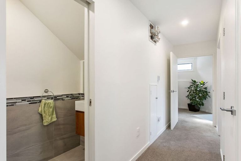 Photo of property in 1/12 Patmos Place, Mount Pleasant, Christchurch, 8081