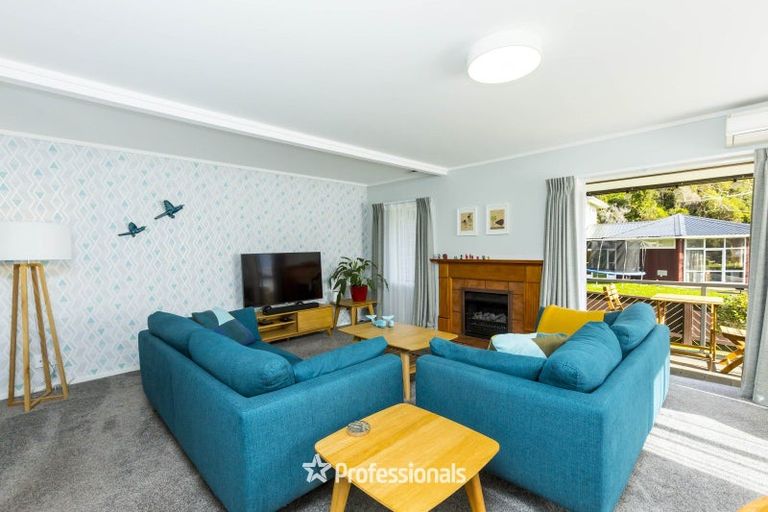 Photo of property in 69 Sunbrae Drive, Silverstream, Upper Hutt, 5019