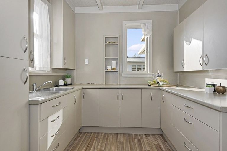 Photo of property in 6 Park Terrace, Hamilton Central, Hamilton, 3204