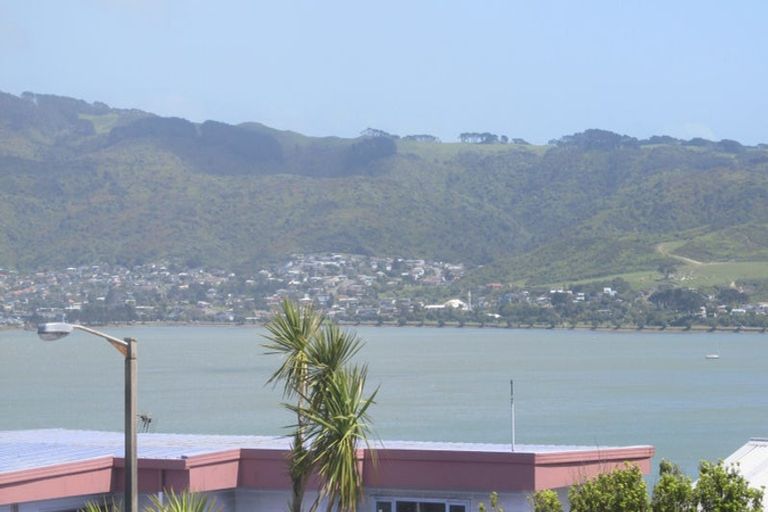 Photo of property in 12 Eskdale Road, Papakowhai, Porirua, 5024