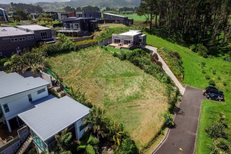 Photo of property in 12b Shearer Drive, Oakura, 4314