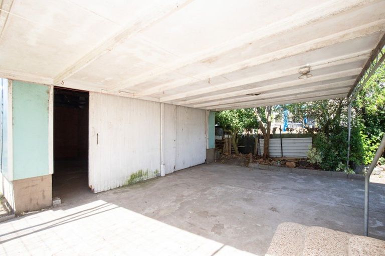 Photo of property in 18 Orchard East Road, Ngatea, 3503