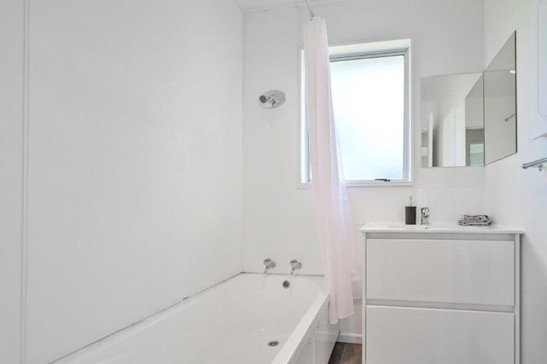 Photo of property in 32 Ramsey Crescent, Flaxmere, Hastings, 4120