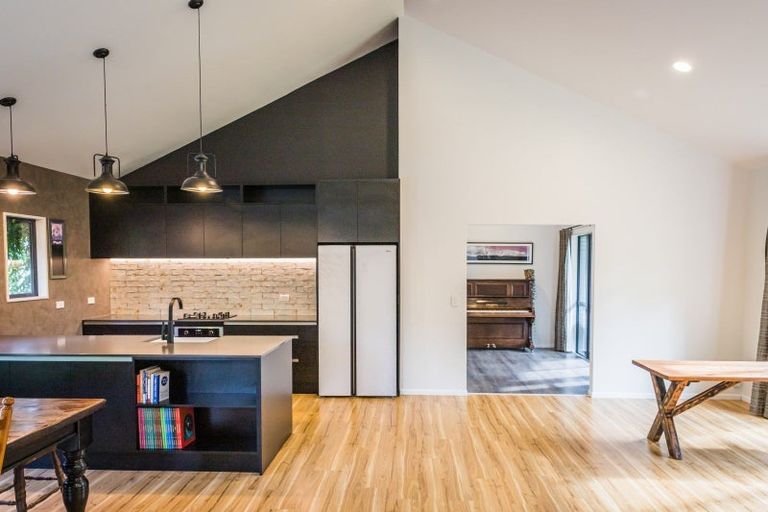 Photo of property in 5693 West Coast Road, Springfield, 7681