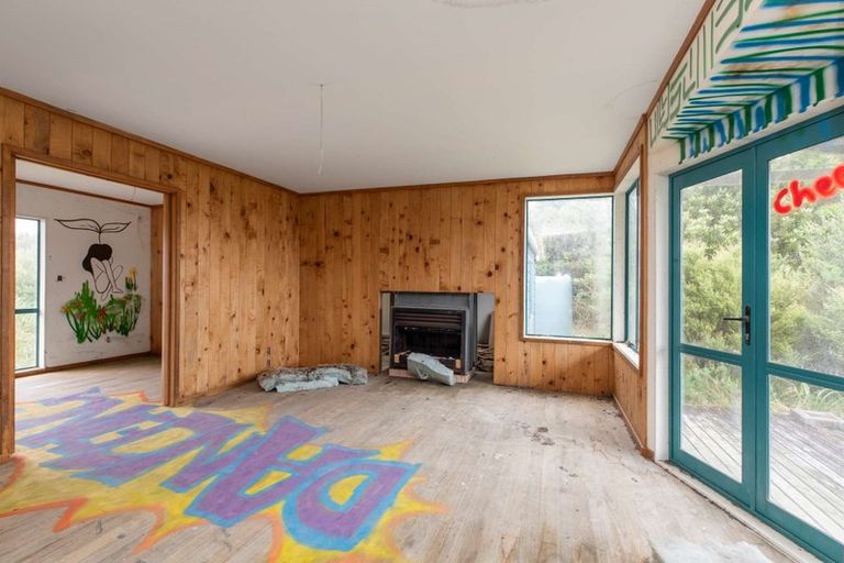 Photo of property in 112 Lone Kauri Road, Karekare, New Lynn, 0772