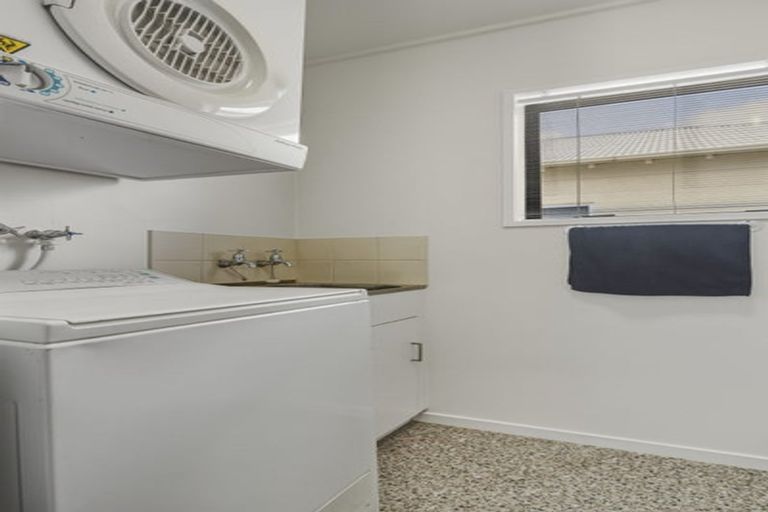 Photo of property in 33a Hargest Crescent, Saint Kilda, Dunedin, 9012