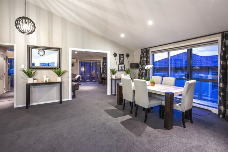 Photo of property in 13 Endeavour Drive, Whitby, Porirua, 5024