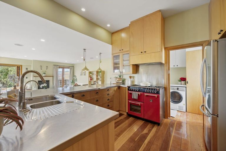 Photo of property in 29 Grant Road, Thorndon, Wellington, 6011