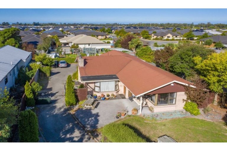 Photo of property in 40 East Belt, Rangiora, 7400