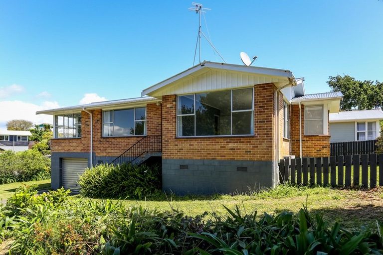 Photo of property in 10 Tavistock Street, Westown, New Plymouth, 4310