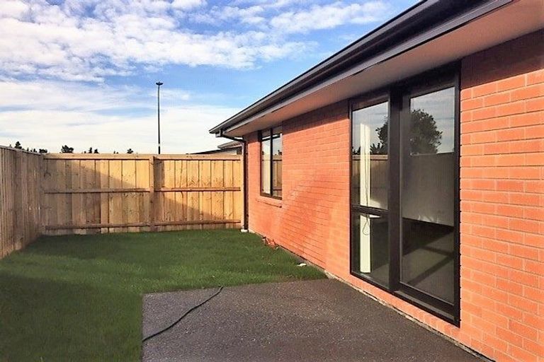 Photo of property in 21 Minerva Crescent, Woodend, 7610